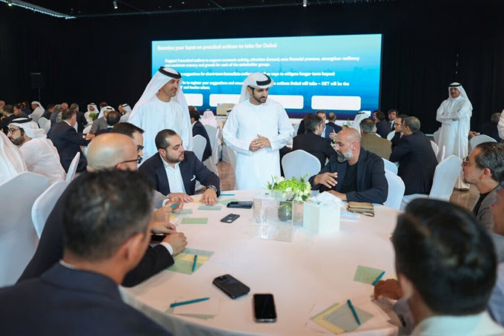 Sheikh Hamdan Meets 300 Business Leaders To Empower Dubai's Economy